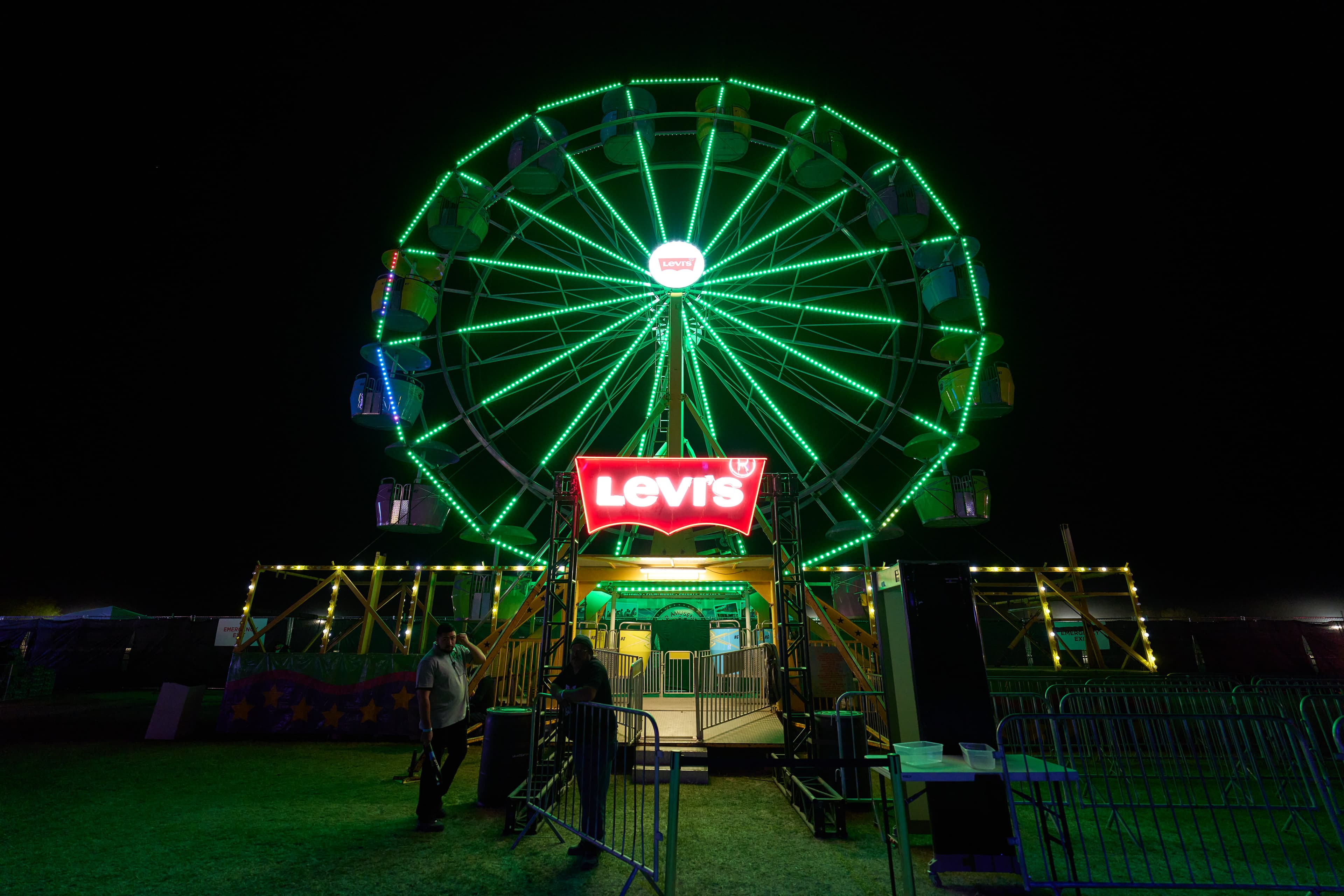 Neon Carnival 04